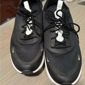 Nike AirMax Women's Black and White Athletic Shoes